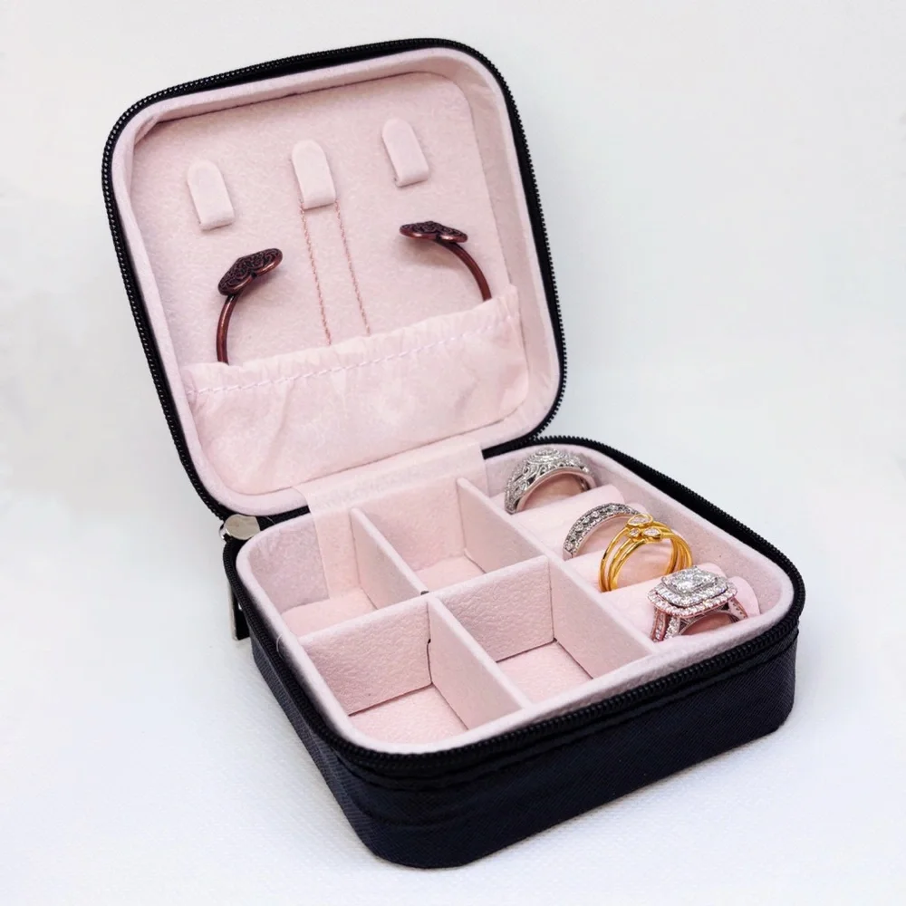 Black Faux Leather Mini Zip-Up Mini Jewelry Box Organizer! - Picture 3 of 9